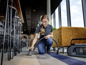 Karcher Puzzi 2/1 Bp Pack Akülü Koltuk Temizleme Makinesi (2 Akü Dahil)