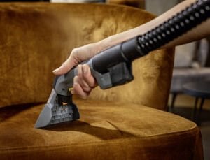 Karcher Puzzi 2/1 Bp Pack Akülü Koltuk Temizleme Makinesi (2 Akü Dahil)