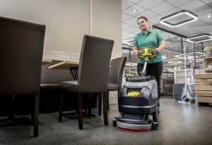 Karcher BD 35/15 C Classic Bp Pack Akülü Zemin Temizleme Makinesi