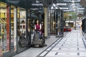 Karcher B 90 R Classic Akülü Binicili Zemin Temizleme Makinesi
