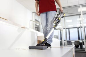 Karcher LVS 1/2 Bp Pack Akülü Dik Süpürge