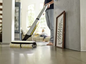 Karcher FC 7 Bataryalı Zemin Temizleme Makinesi