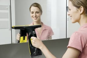 Karcher WV 2 Black Edition Şarjlı Cam Temizleme Makinesi