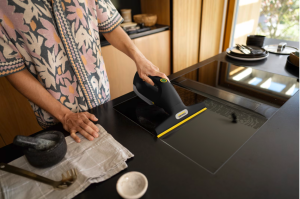 Karcher WV 3 Compact Black Edition + Şarjlı Cam Temizleme Makinesi